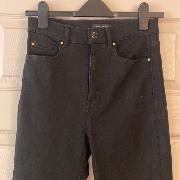 ANN TAYLOR BLACK JEANS - Picture 2 of 9